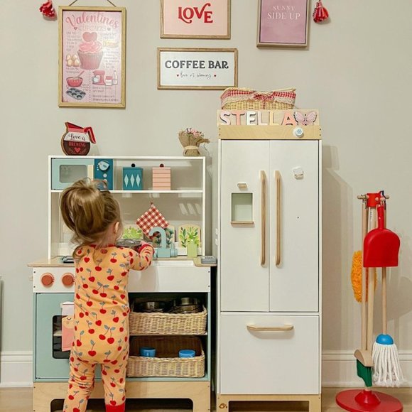 Melissa & Doug Brand New 6pc Set Wooden Broom, Duster & Mop Toy Set for Kids - Picture 9 of 13